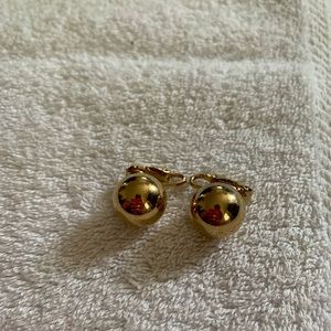 Gold Pearl Earrings